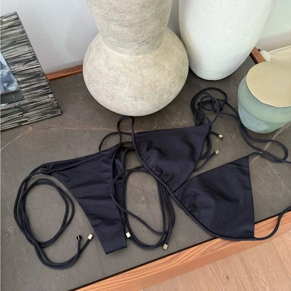 Sommer Swim Nero bikini top - Picture 1 of 2